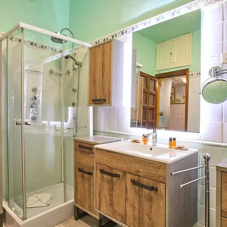 Cozy Flat Historic Center Comfortable Wifi Appartamento *